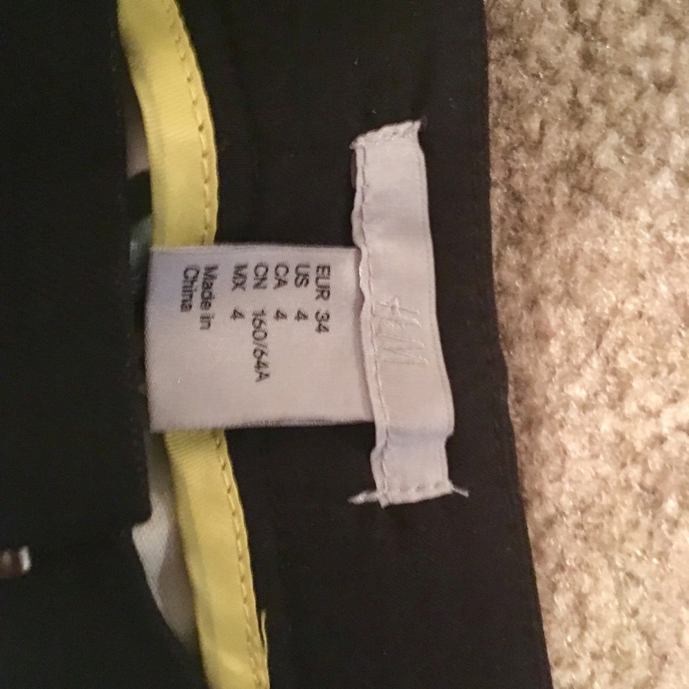 H&M pants - Picture 5 of 7